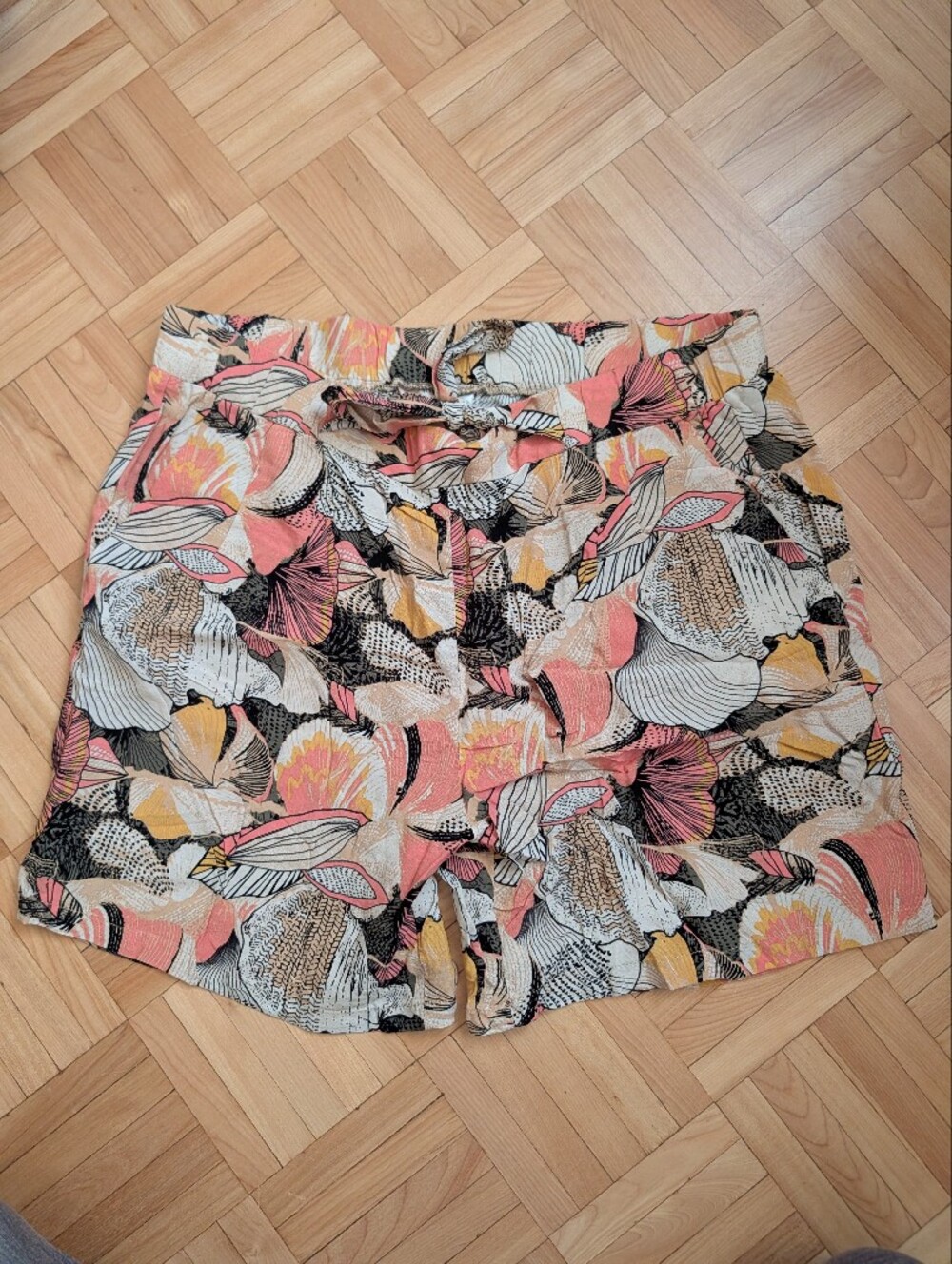 Women’s Floral Print Casual Shorts - Coral, Black & Cream